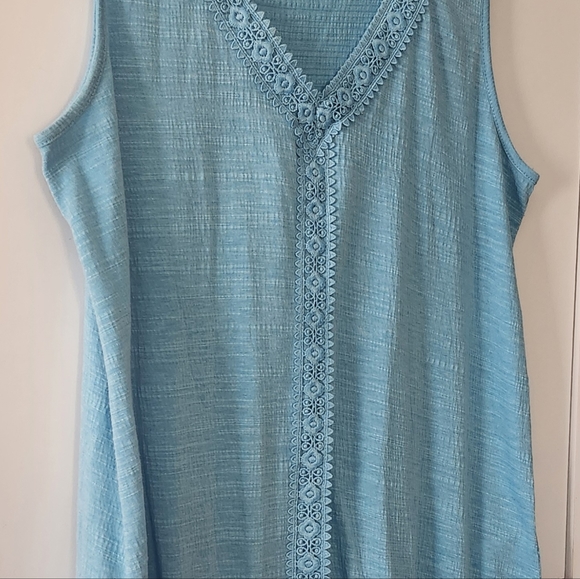 Cable & Gauge. Sleeveless Tank. Size Medium. Gently Used. - Picture 2 of 9